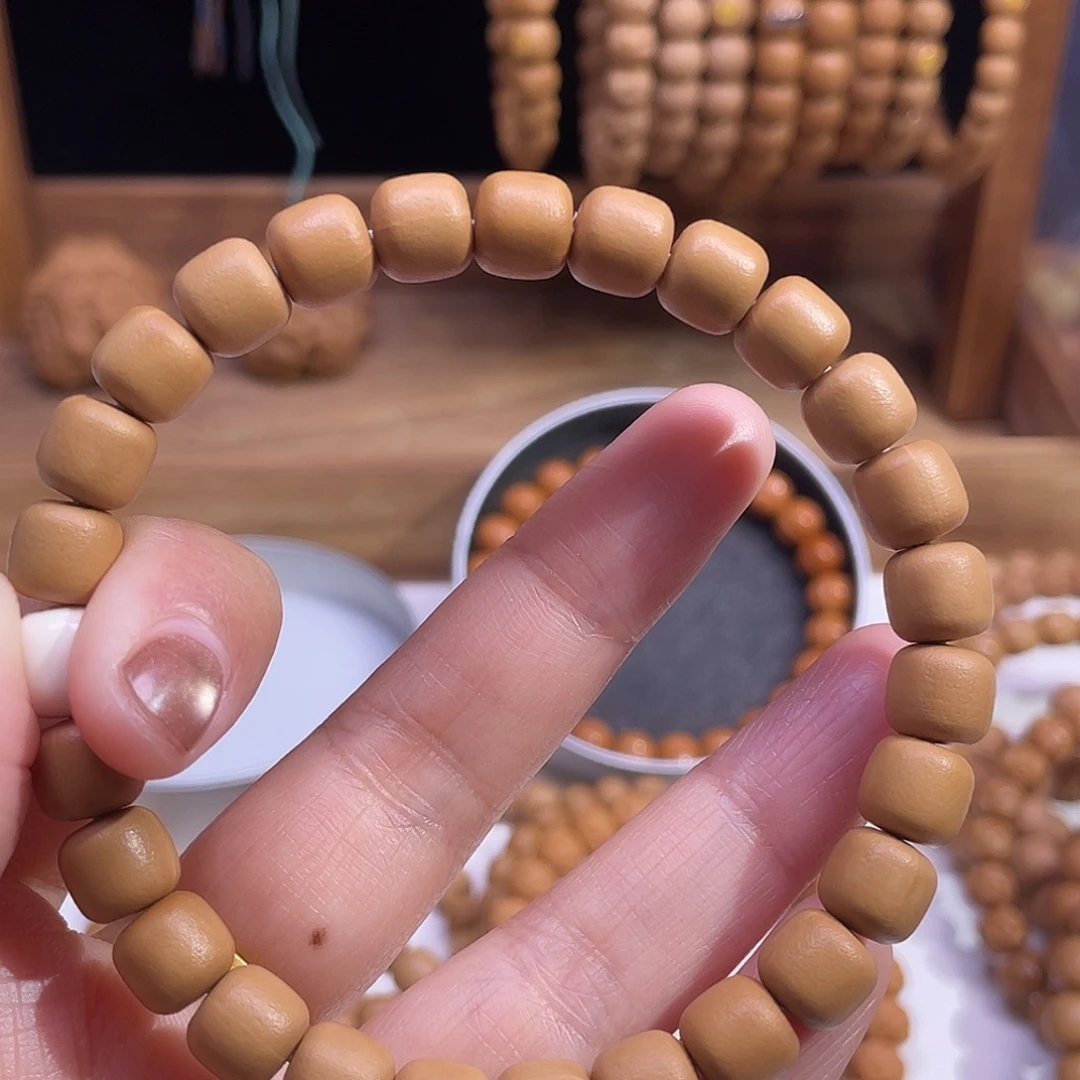 H***n猴头核桃吊坠道珠朦胧8.7mm全品