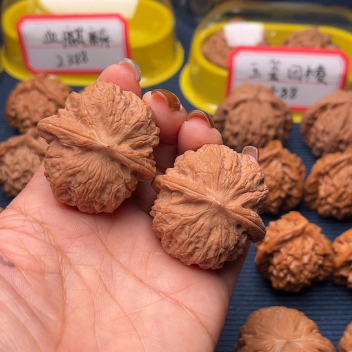 吊坠文玩核桃38血麒麟