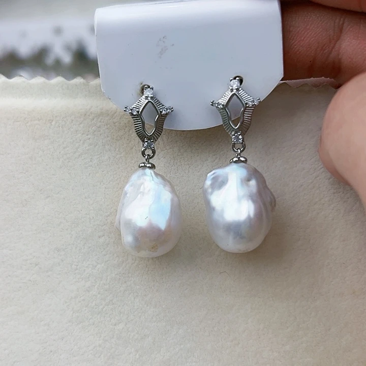 未镶嵌耳饰淡水珍珠