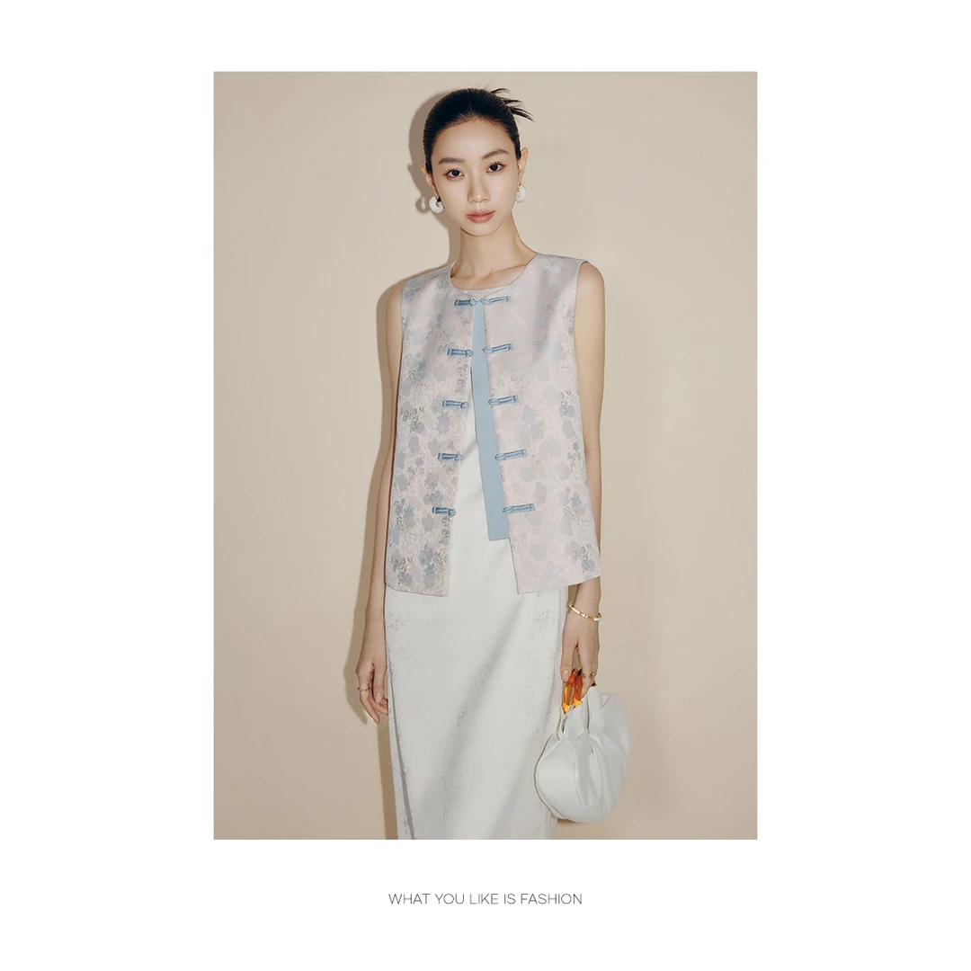 【法曼萱官方】缎面提花新中式马甲女2025春新款对襟盘扣无袖上衣