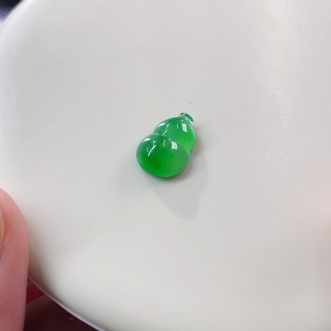 颈饰未镶嵌翡翠冰飘绿花