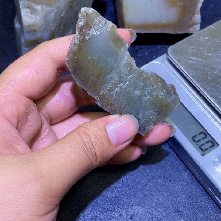 和田玉未镶嵌珠宝半成品