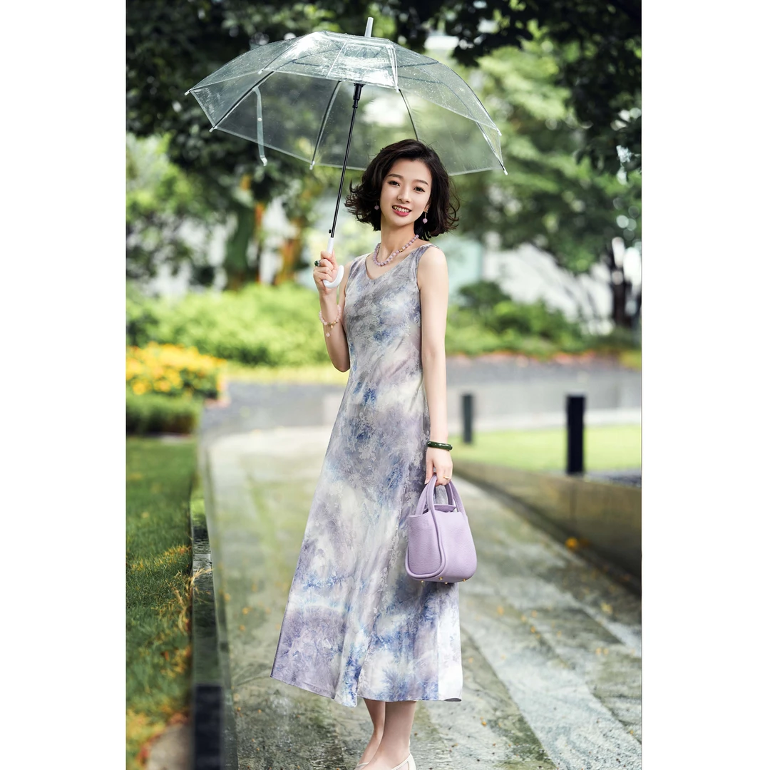 西子/【南屏晚风】法式印花油画感修身V领女士吊带连衣裙/CQBH1379