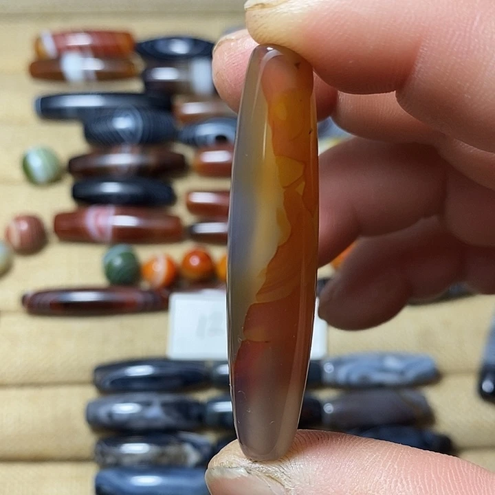 玛瑙/玉髓合金颈饰