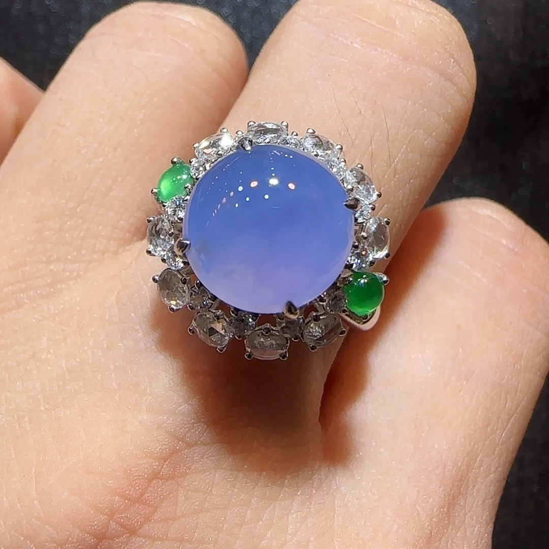 翡翠18K金镶嵌戒指蛋面