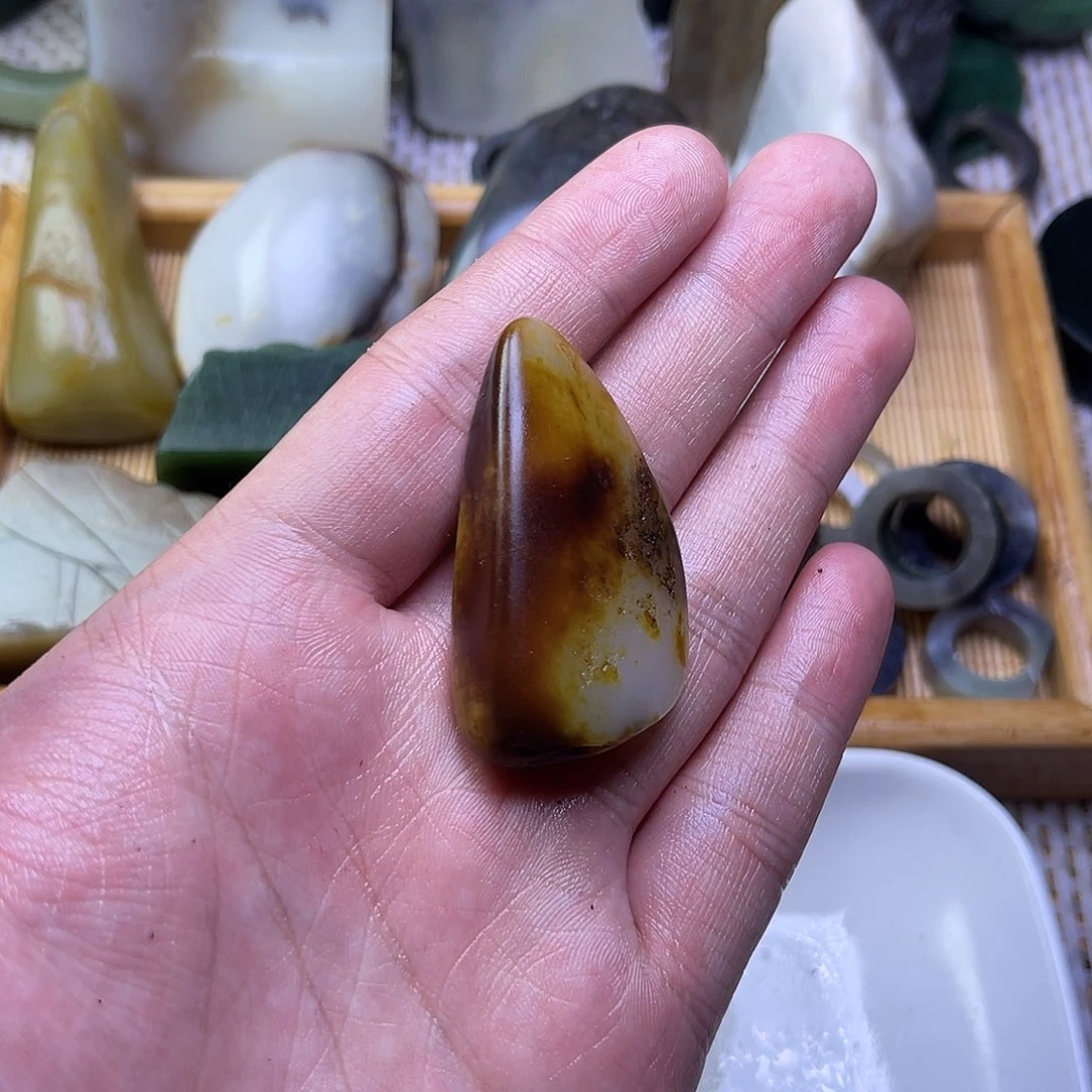 未镶嵌和田玉珠宝半成品