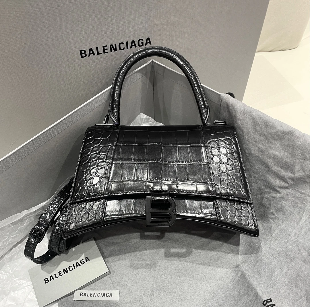 99新 Balenciaga/巴黎世家 黑扣鳄鱼压纹 xs沙漏包