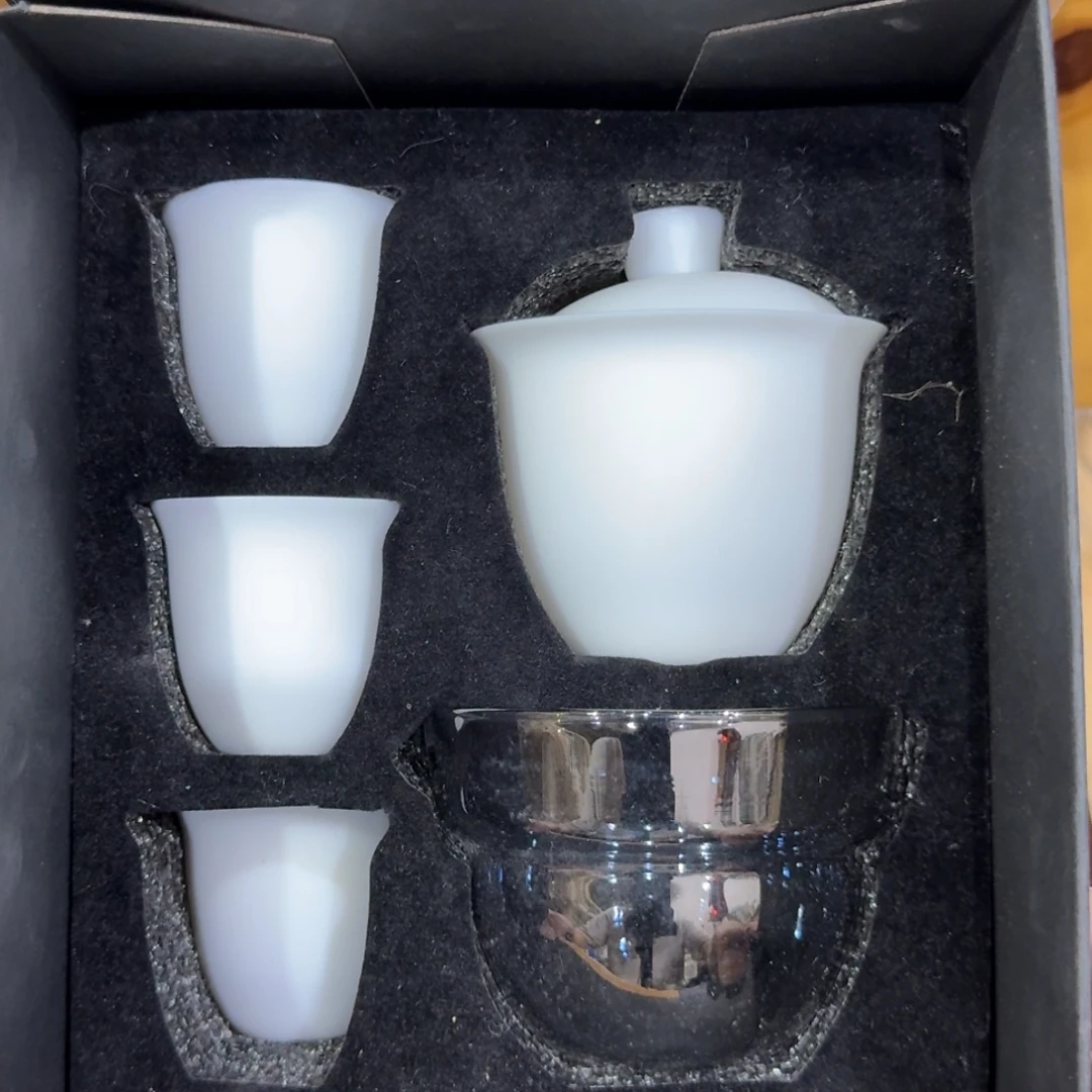 微瑕疵介意勿拍陶瓷器皿A644带盒子发货