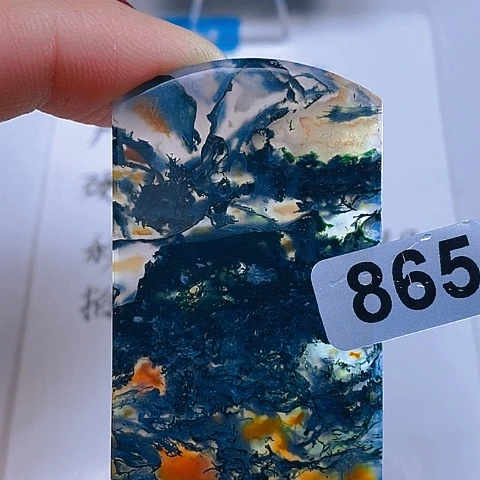 未镶嵌颈饰玛瑙/玉髓已*置