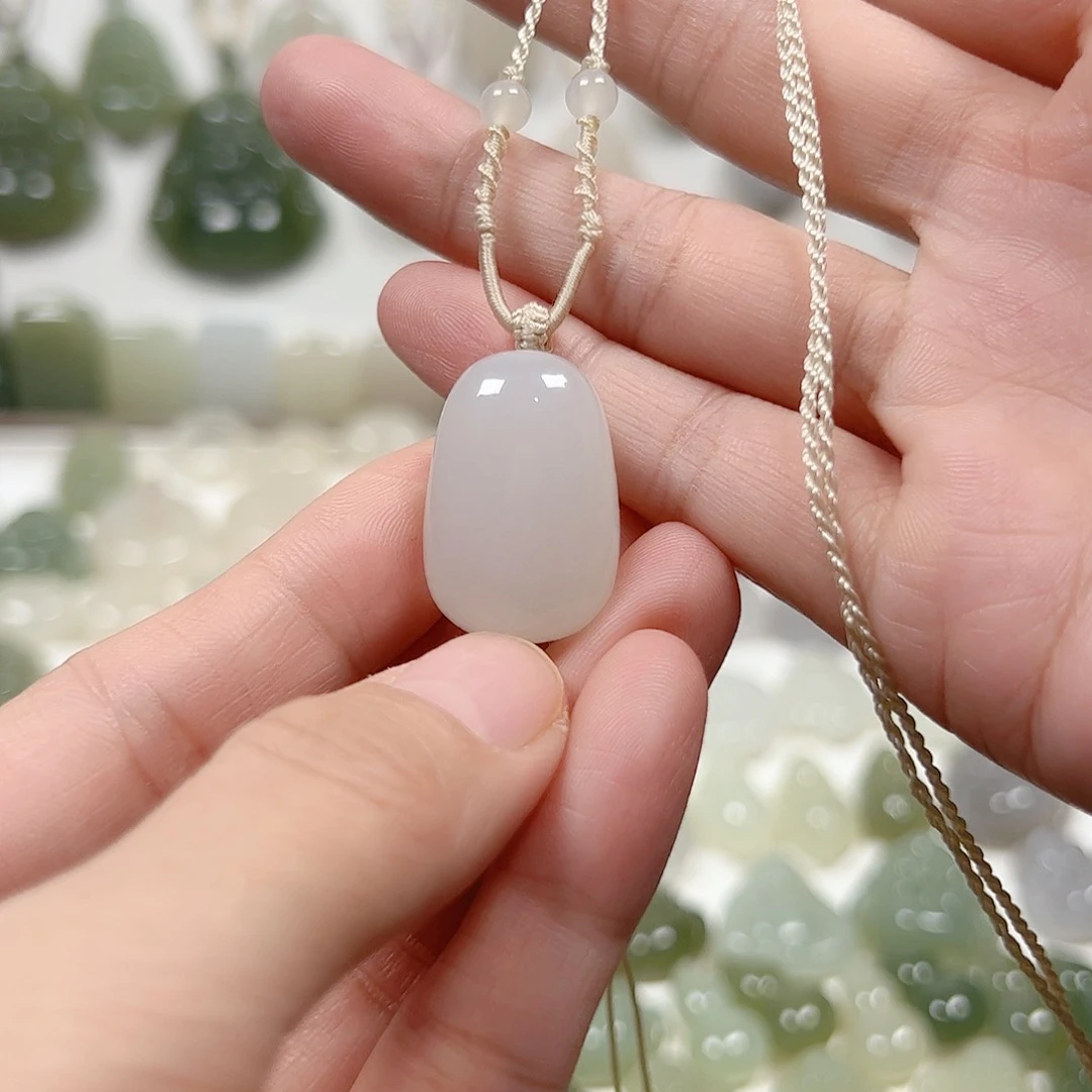 颈饰未镶嵌和田玉一***心