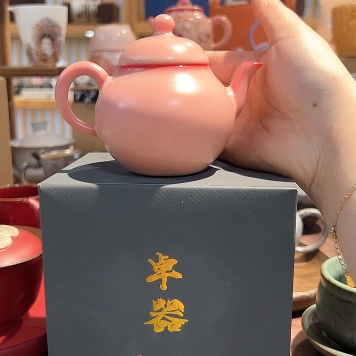 瓷片漂亮的小茶具啊
