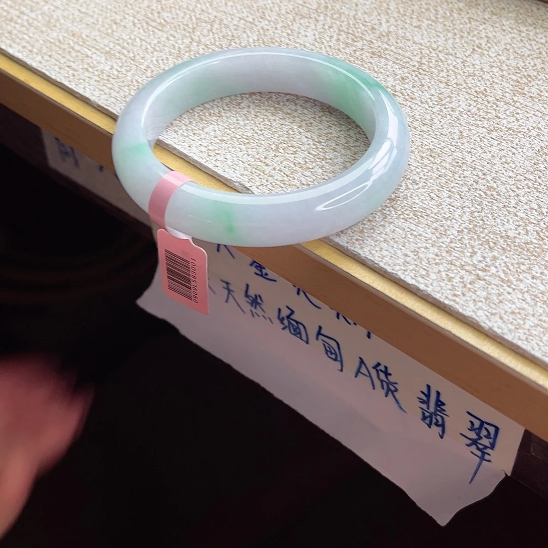 翡翠未镶嵌手镯手镯