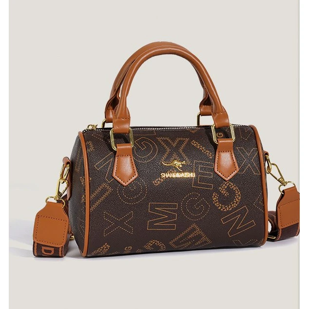 单 8029 字母棕色 洋气包包（长22宽13高16）（全店铺商品限购一单）