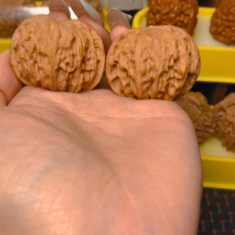 【闪购商品】文玩核桃吊坠^****生磨盘