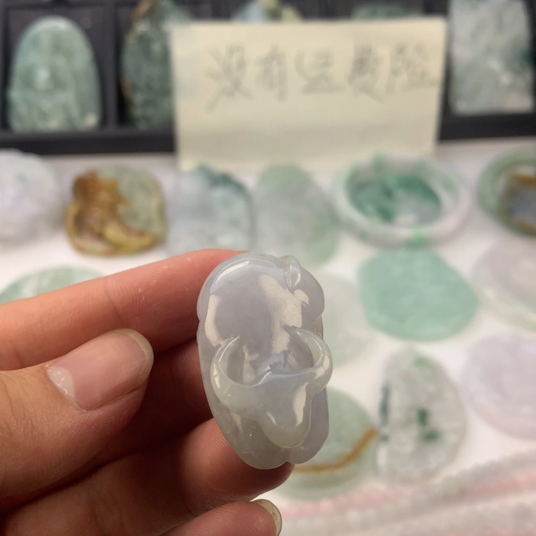 翡翠颈饰未镶嵌一