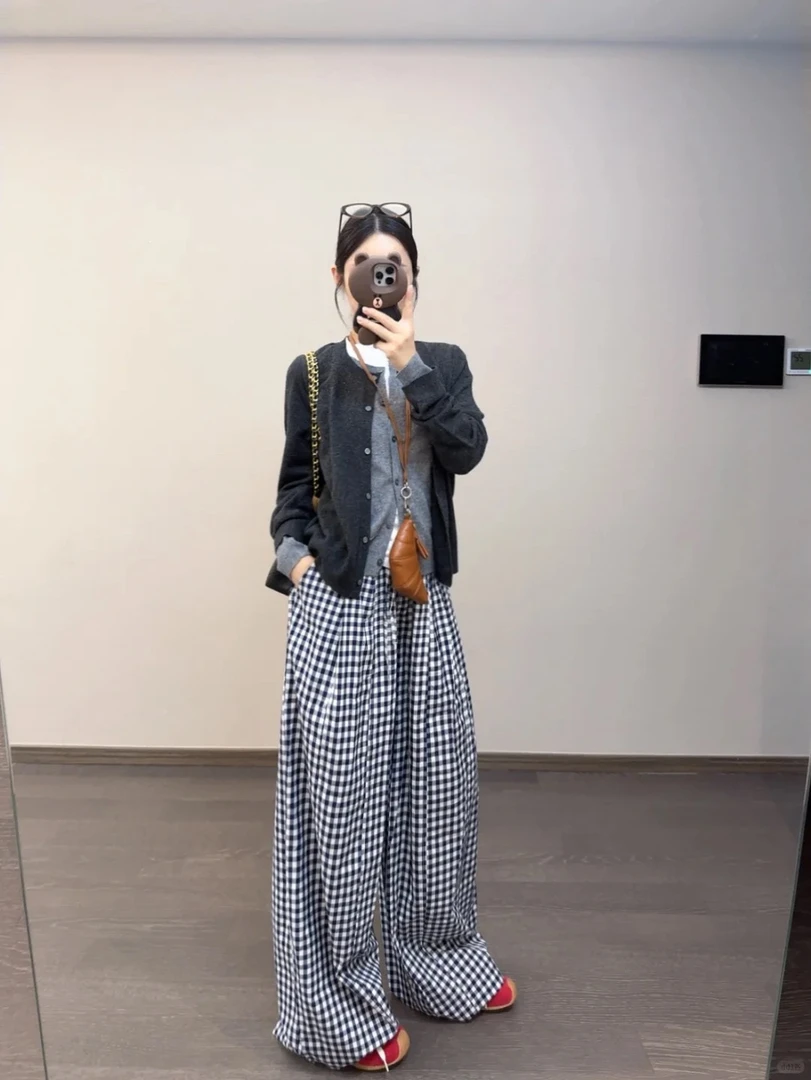 2025秋季新款韩系灰色拼接假两件针织开衫女慵懒风毛衣百搭格子裤