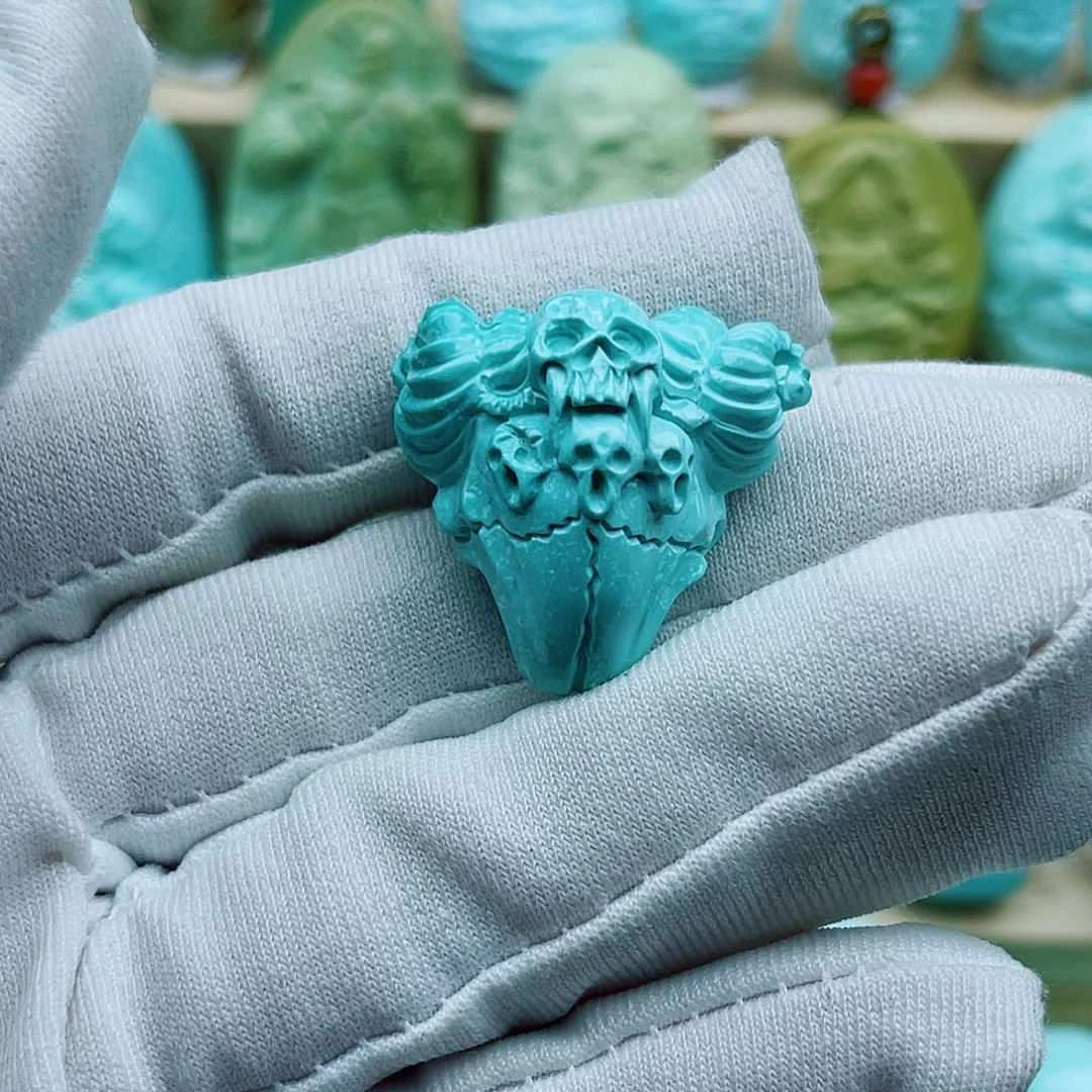 绿松石未镶嵌珠宝奇石