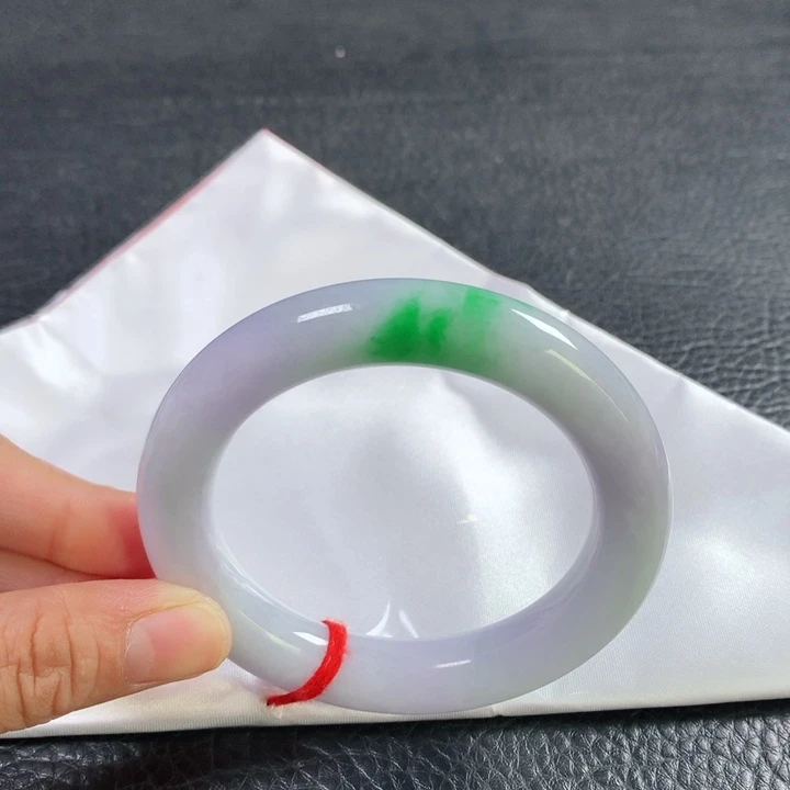 翡翠未镶嵌手镯（圆镯）56圈