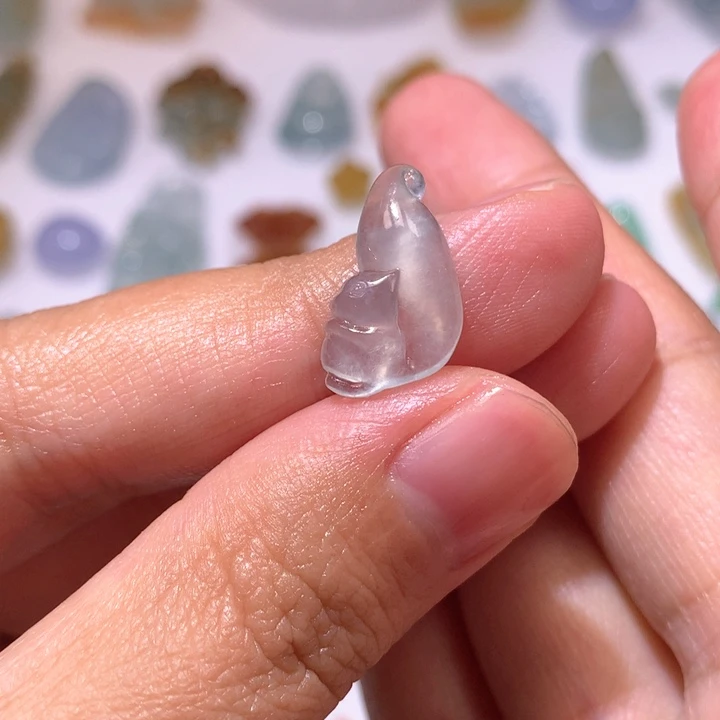 未镶嵌定制翡翠松鼠