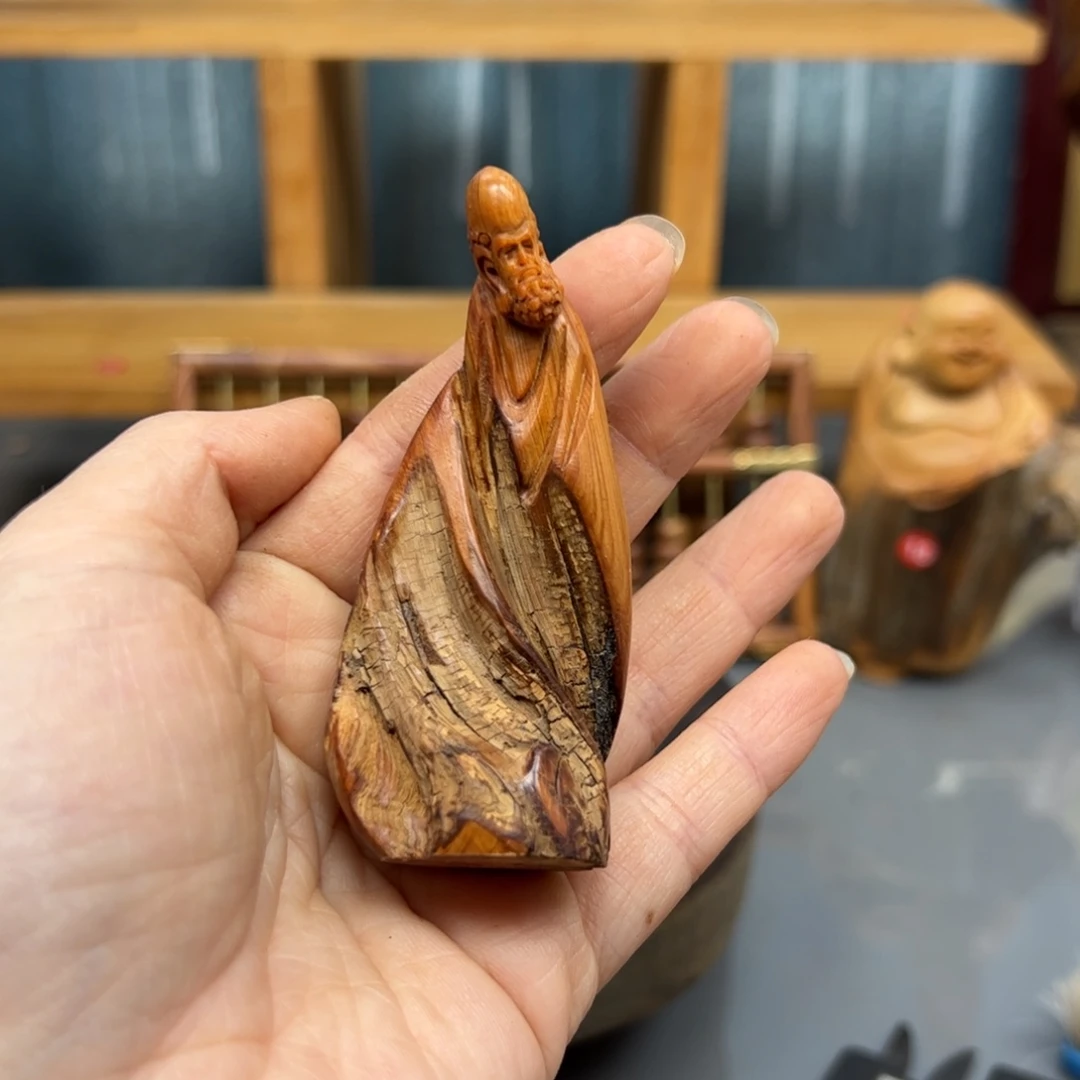 雷***州柏木崖柏木摆件手把件，