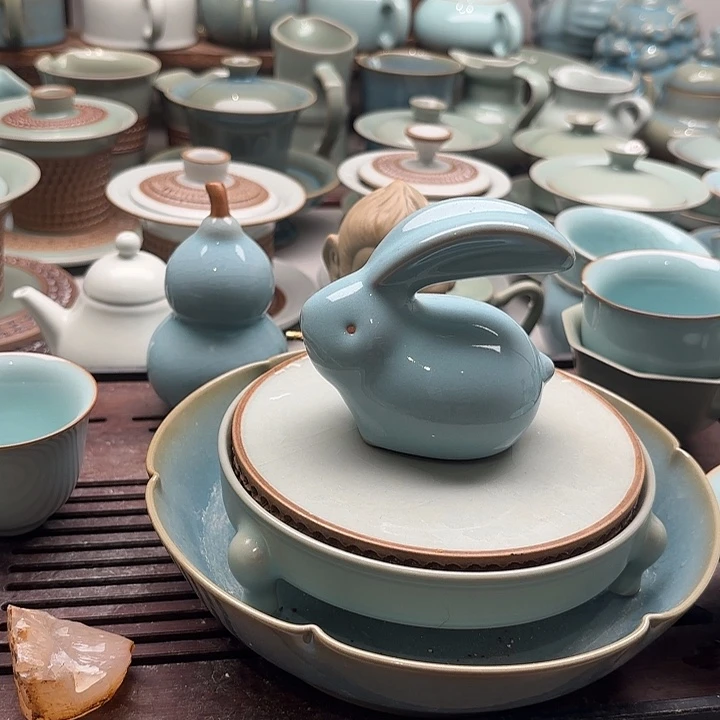 一级品，天青色，小兔茶宠摆件