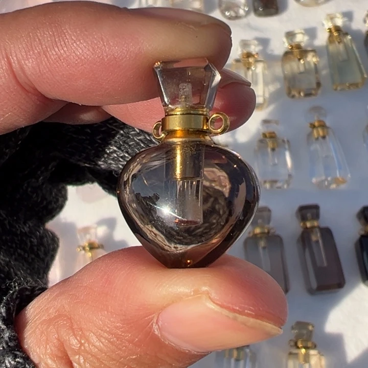 水晶水晶未镶嵌小*兽瓶子