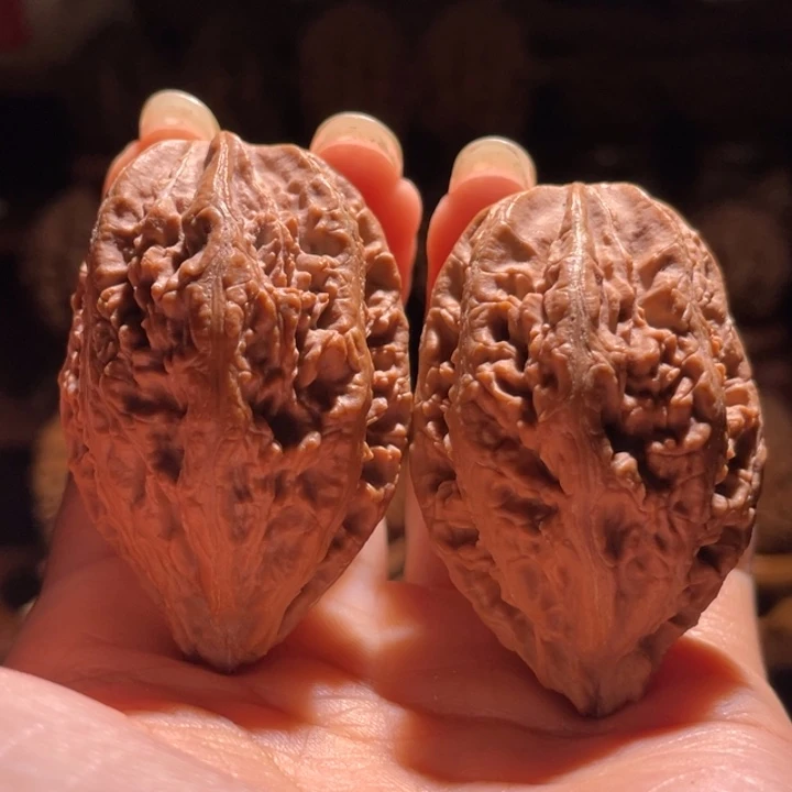 文玩核桃把件锁龙塔44