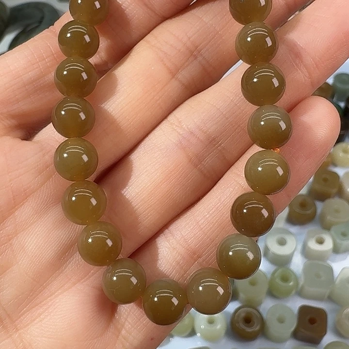 骄***锅和田玉（糖玉）未镶嵌手链拍2