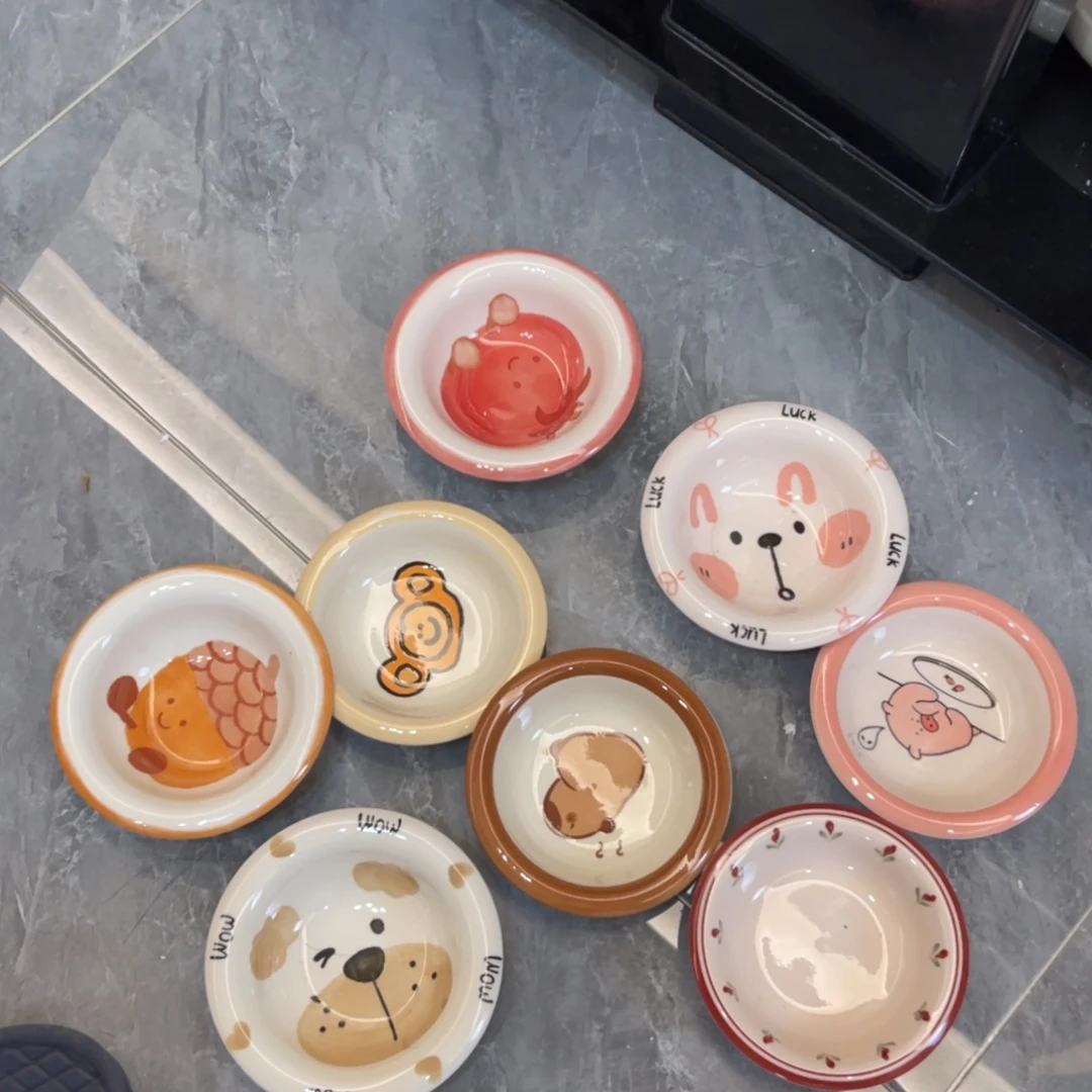 陶瓷微瑕餐具介意勿拍，满18飞！