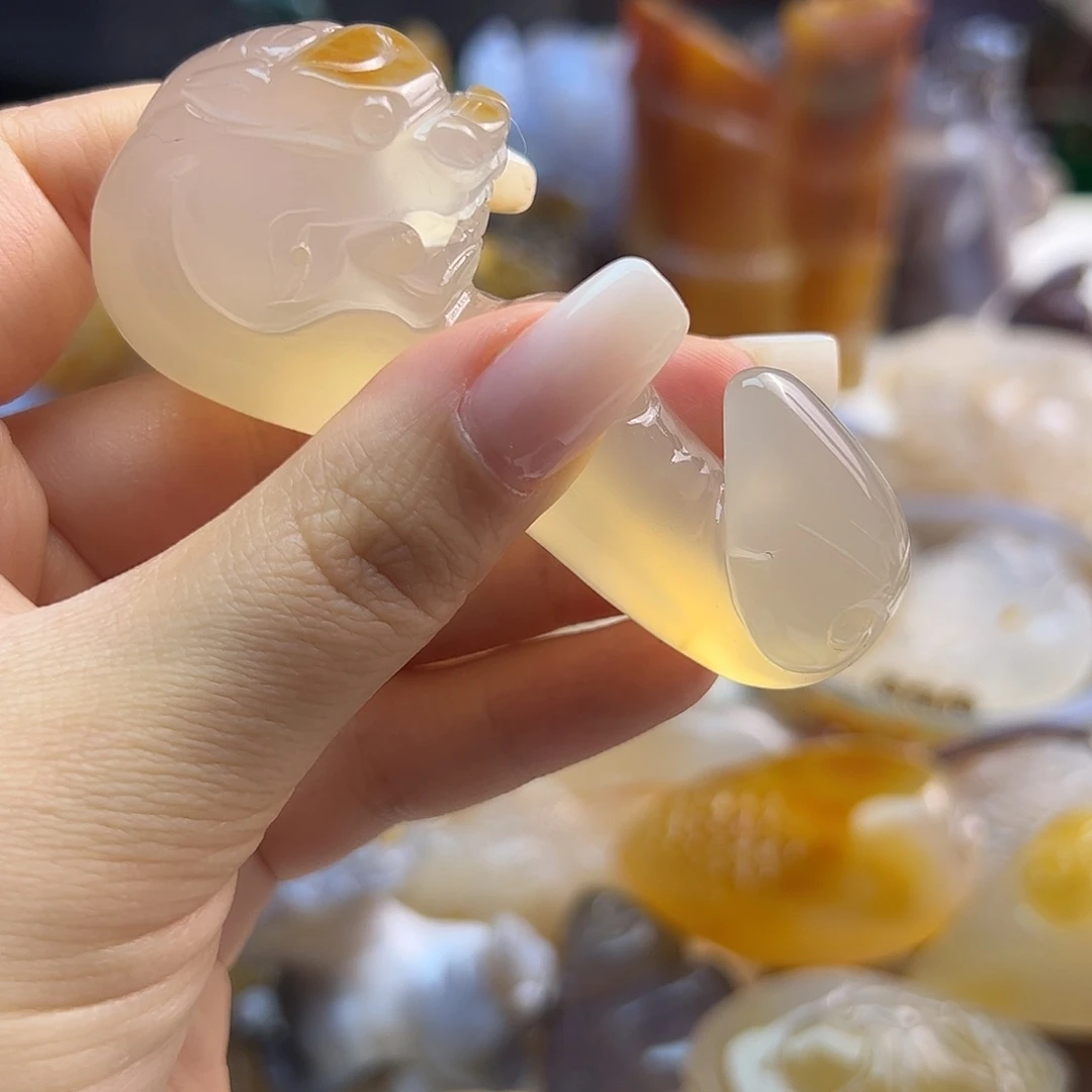 玛瑙/玉髓未镶嵌颈饰