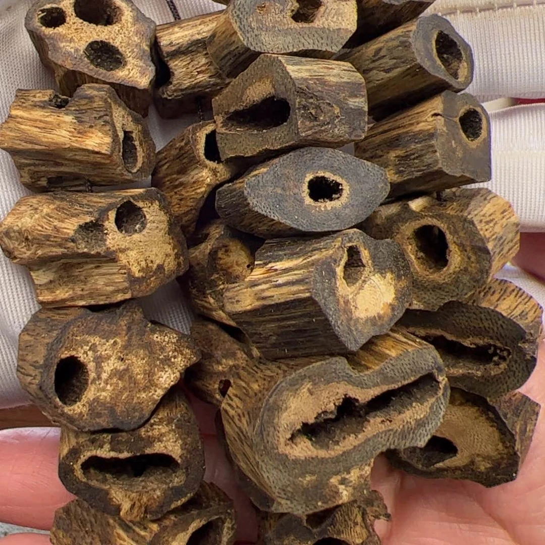 沉香木吊坠奇楠沉香车挂多样性发货