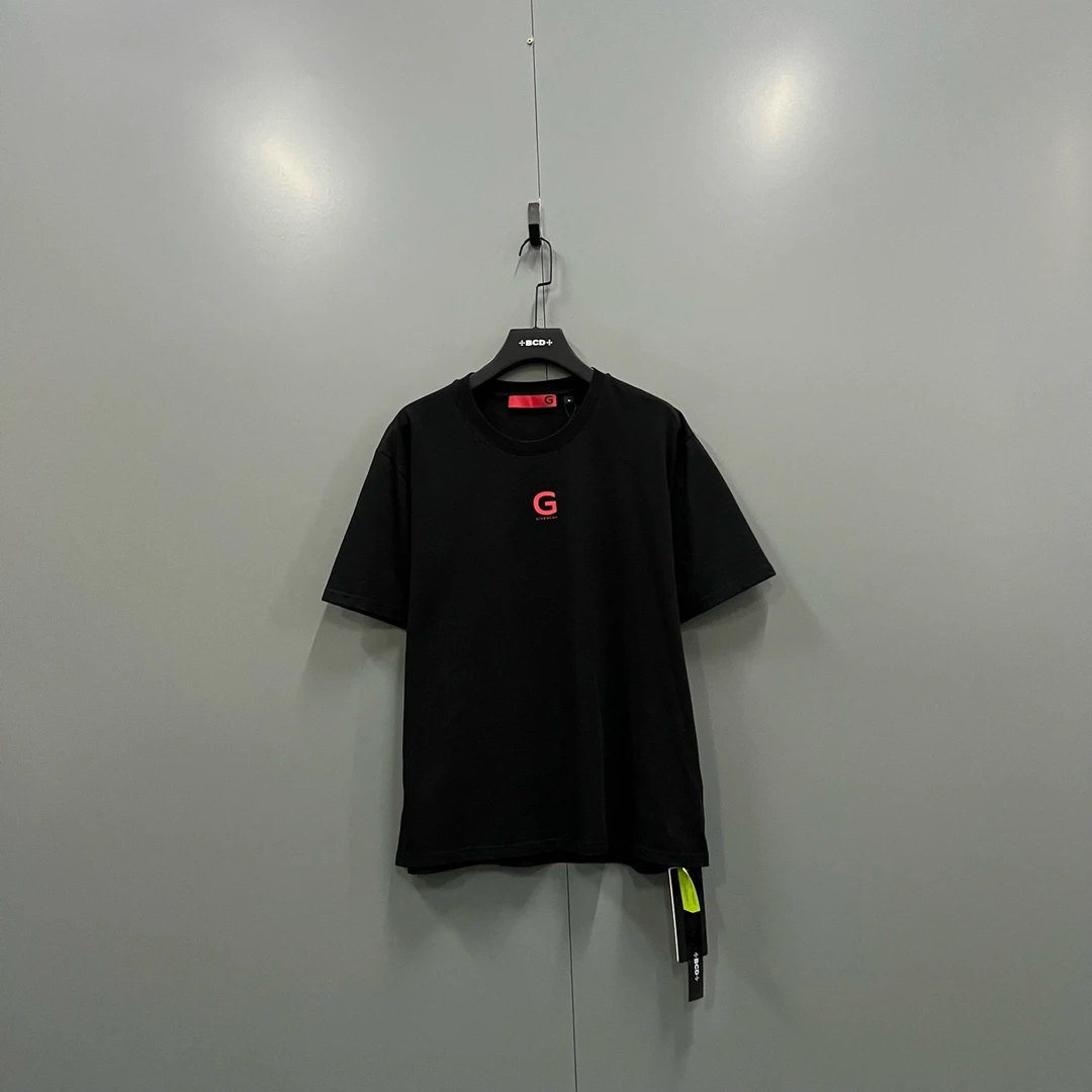 未使用 Givenchy/纪梵希 （ll） 黑色小logo圆领短袖 XL码 608741