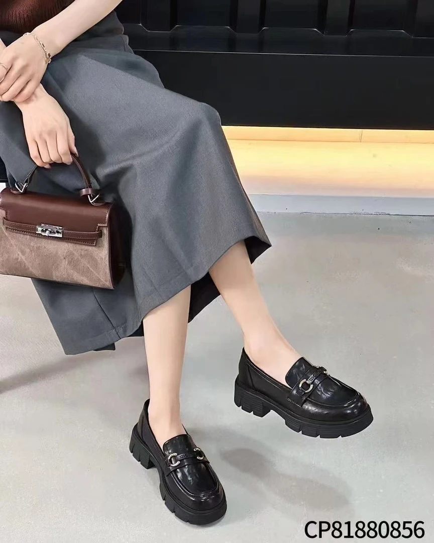 爱拍新款乐福鞋学院风小皮鞋厚底漆皮舒适时尚百搭圆头英伦风休闲