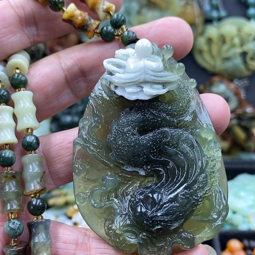 【闪购商品】未镶嵌蛇纹石玉吊坠