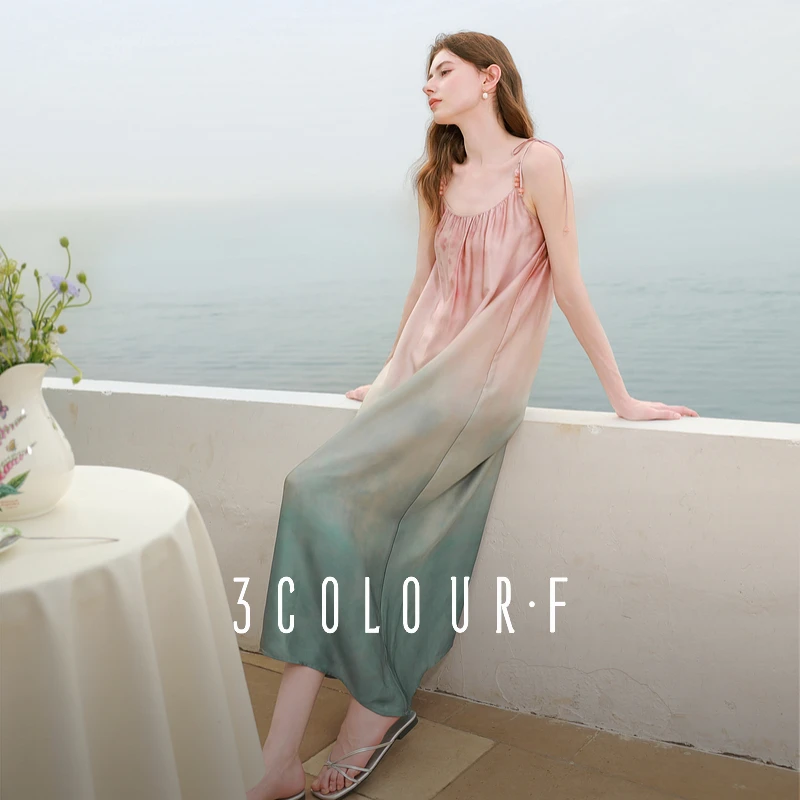 三彩独醒2025夏季新款吊带连衣裙宽松A字大摆裙法式一字领长裙女F