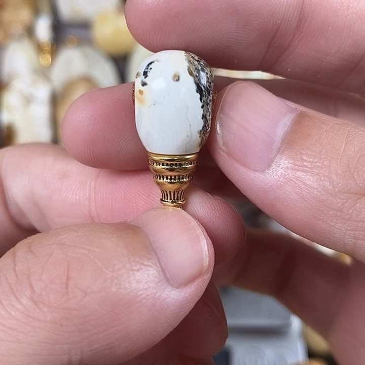 琥珀未镶嵌裸石我