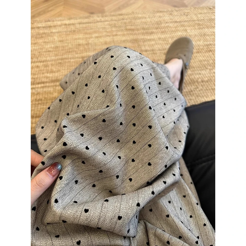 拉夏贝尔卡其色爱心波点休闲裤女夏季2025新款松弛感高腰阔腿长裤