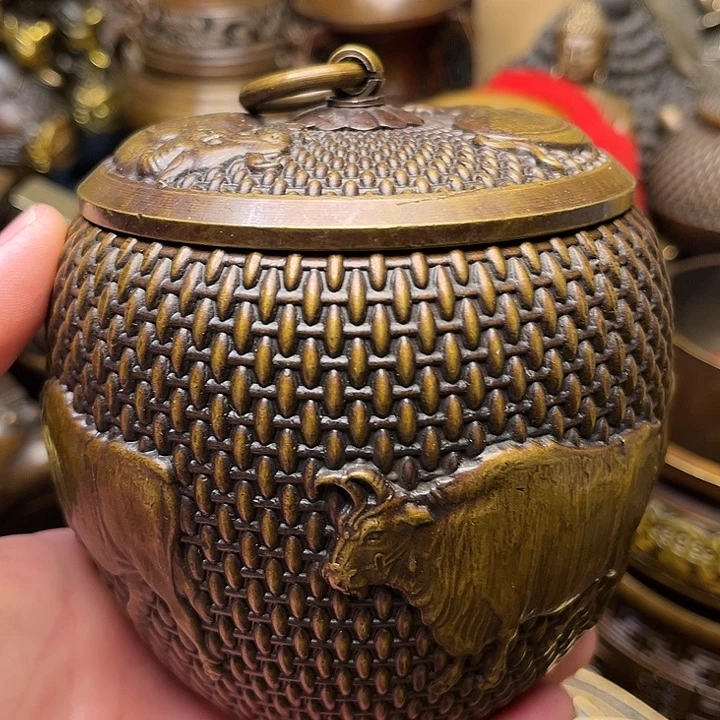 精美铜器批发档口