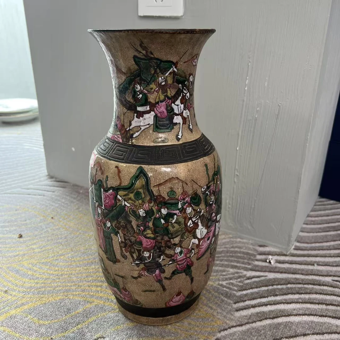 G279清道光哥釉五彩刀马旦人物纹赏瓶【一对】