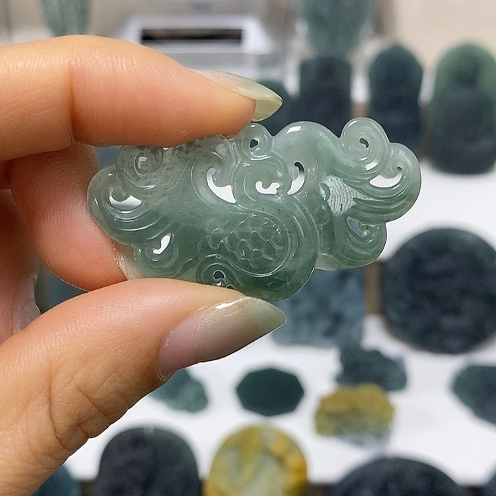 翡翠未镶嵌颈饰翡翠