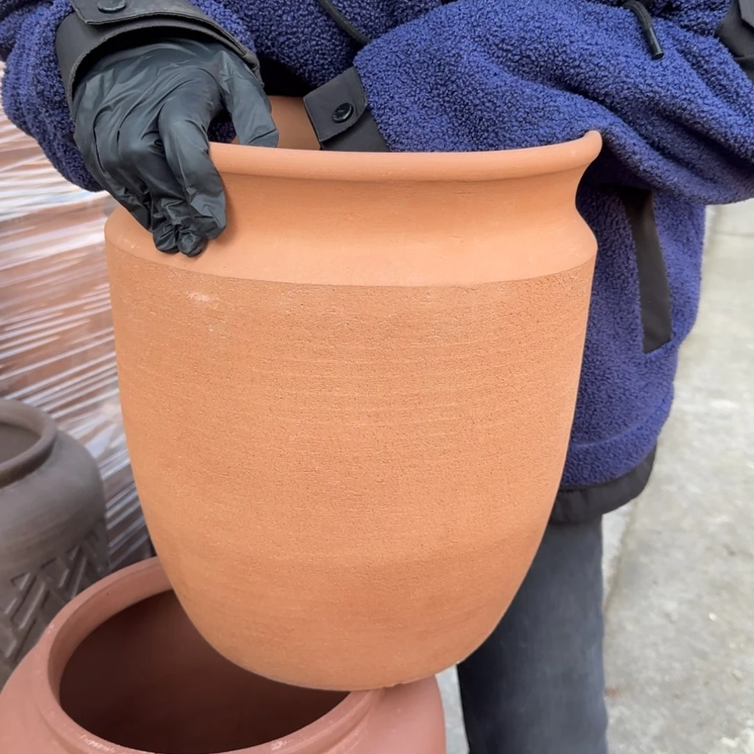 紫砂花盆口30高35宜兴土陶底部瑕疵