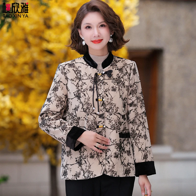 妈妈春装外套洋气中老年女春秋风衣老年人春秋印花夹克上衣50岁60