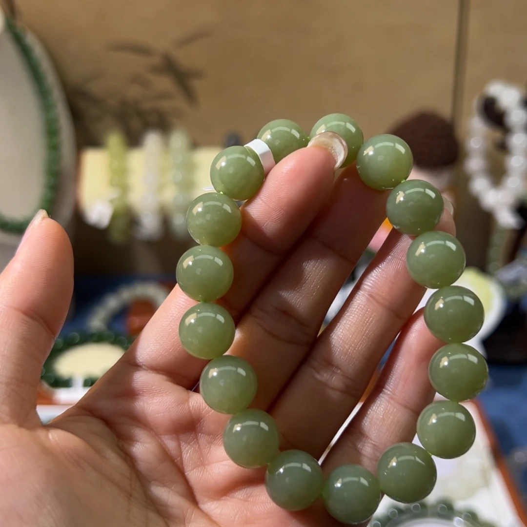 和田玉未镶嵌手串