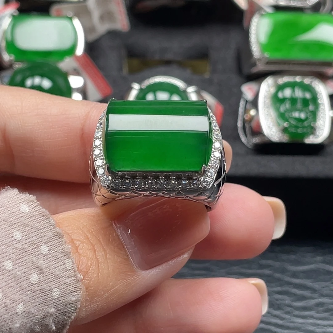 翡翠银S925镶嵌戒指天然A货翡翠没运费险3875