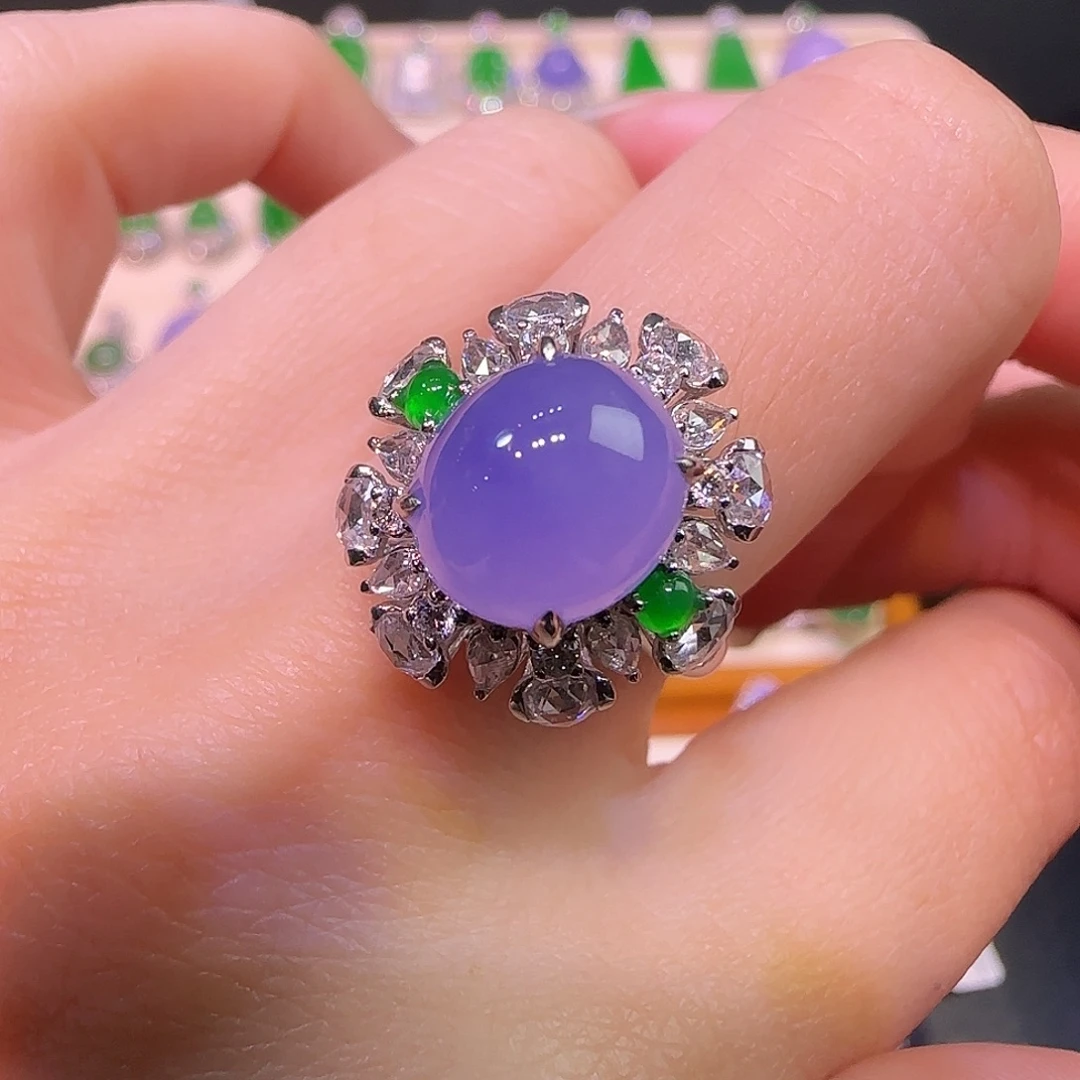 翡翠18K金镶嵌戒指