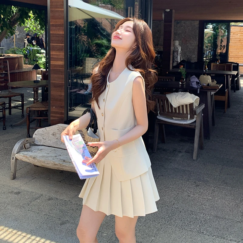 小香风无袖西装马甲百褶短裙套装女2025夏季高级老钱风时尚两件套