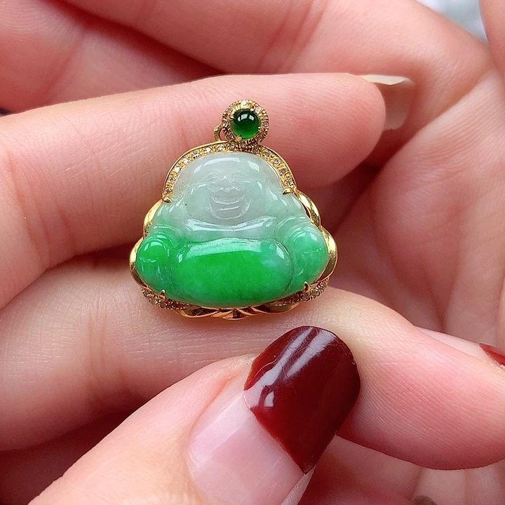 翡翠颈饰18K金镶嵌翡翠