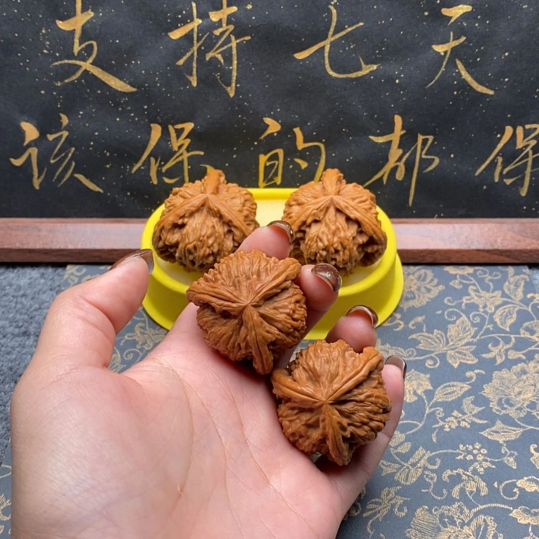 吊坠文玩核桃河****司白狮子