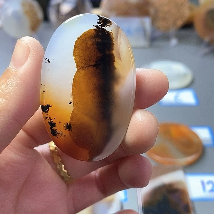 玛瑙/玉髓未镶嵌珠宝半成品