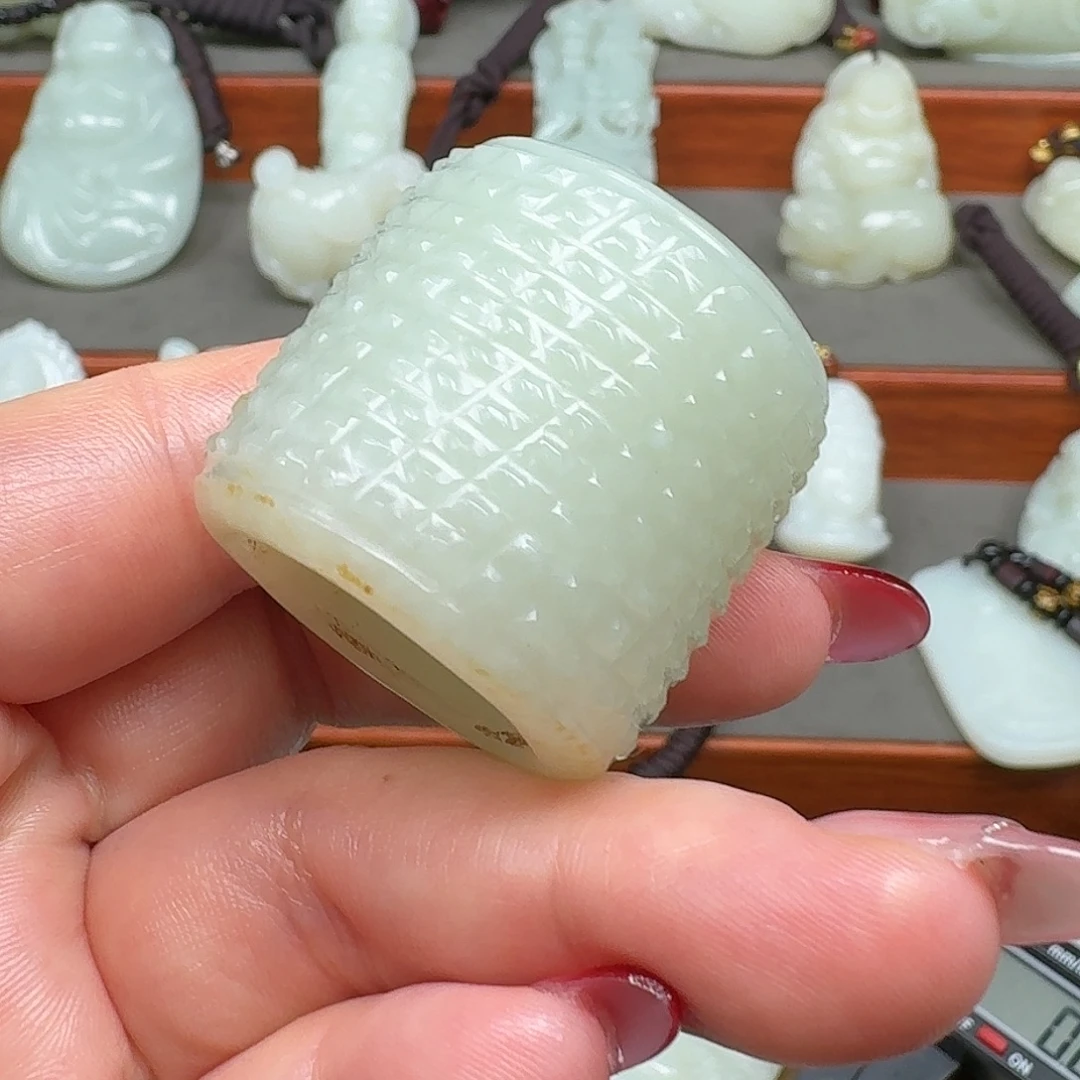 名****和田玉未镶嵌把件